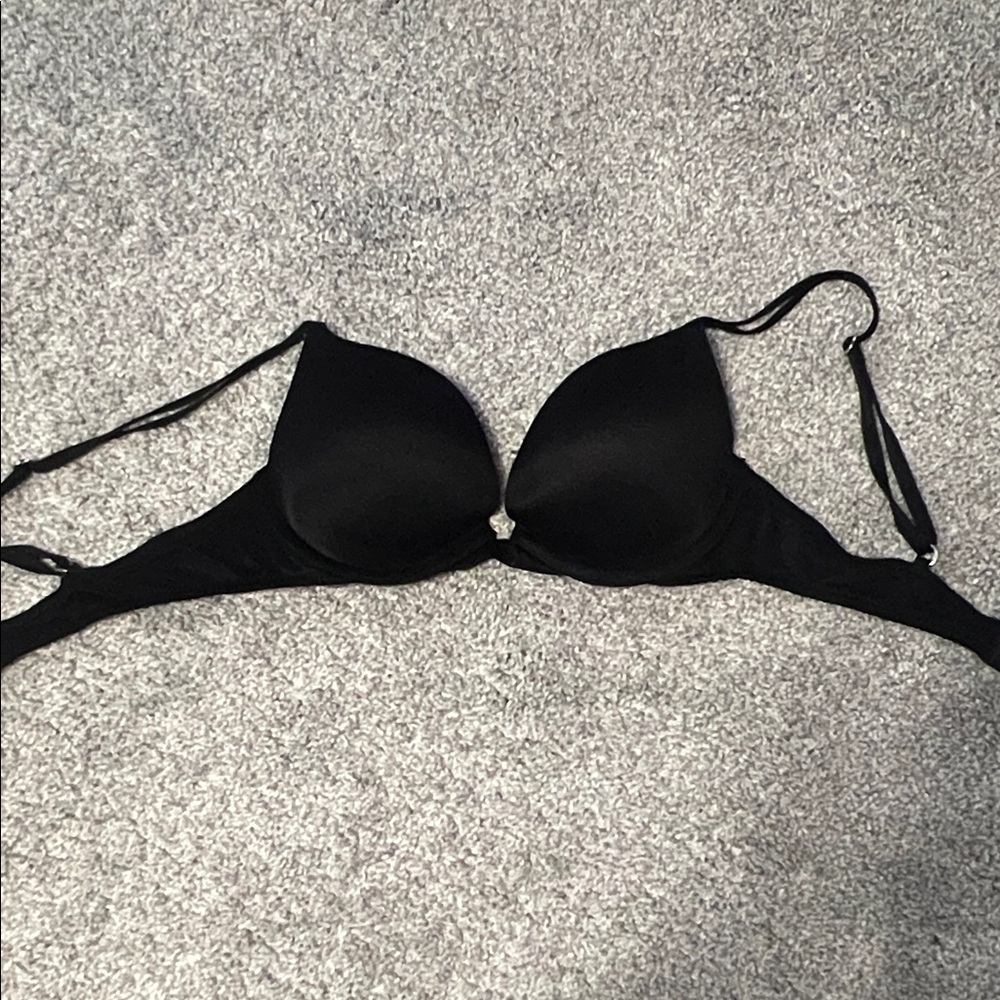 Black push up bra size 34B
